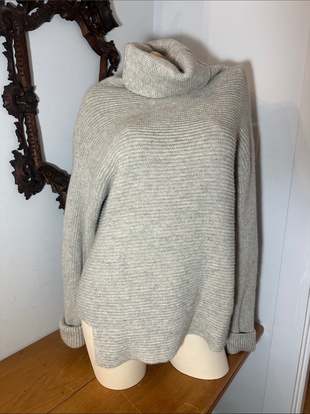 Babaton Cozy Turtleneck Sweater - Light Gray